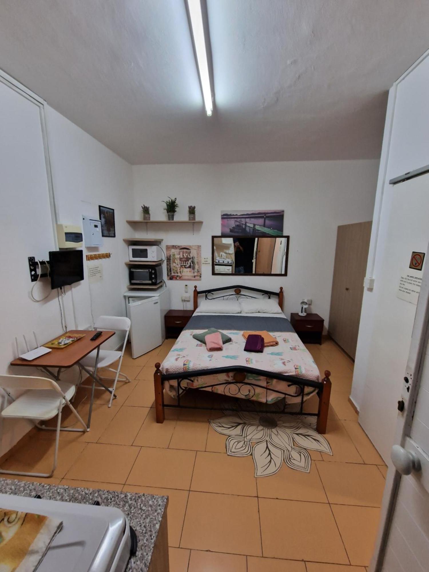 Nicosia Rooms Studios الغرفة الصورة